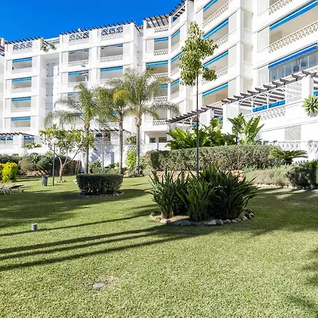 Appartamento Moderno Y Luminoso En Gaviotas- Puerto Banus Marbella