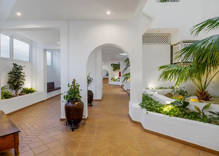 Moderno Y Luminoso En Gaviotas- Puerto Banus * Marbella