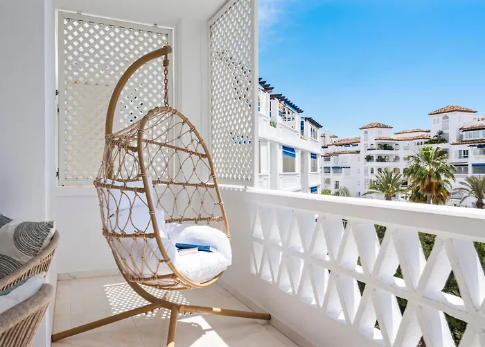 Moderno Y Luminoso En Gaviotas- Puerto Banus Appartamento Marbella