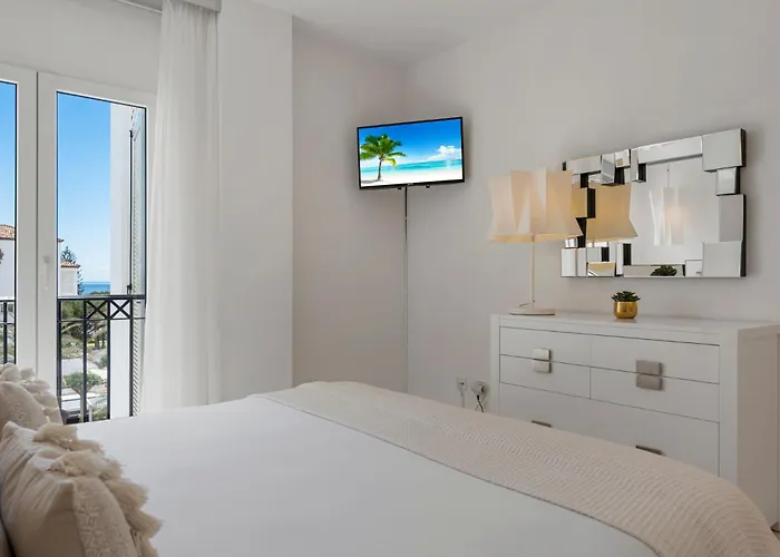 Moderno Y Luminoso En Gaviotas- Puerto Banus * Marbella