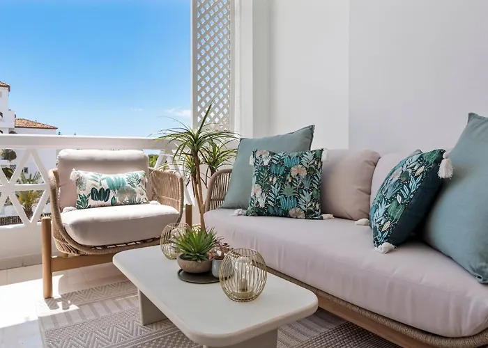 Moderno Y Luminoso En Gaviotas- Puerto Banus