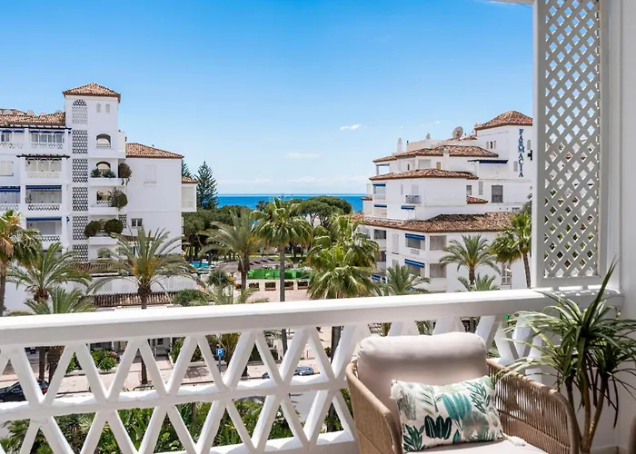 Moderno Y Luminoso En Gaviotas- Puerto Banus *