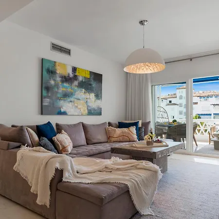 Appartamento Moderno Y Luminoso En Gaviotas- Puerto Banus Marbella