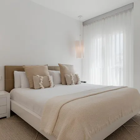 Moderno Y Luminoso En Gaviotas- Puerto Banus *