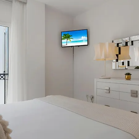 Moderno Y Luminoso En Gaviotas- Puerto Banus * Marbellac