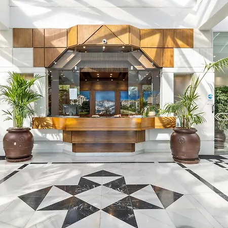 Moderno Y Luminoso En Gaviotas- Puerto Banus *