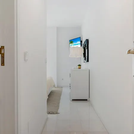 Moderno Y Luminoso En Gaviotas- Puerto Banus Daire Marbella