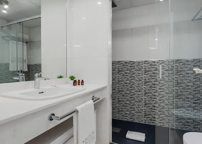 Moderno Y Luminoso En Gaviotas- Puerto Banus Apartment *
