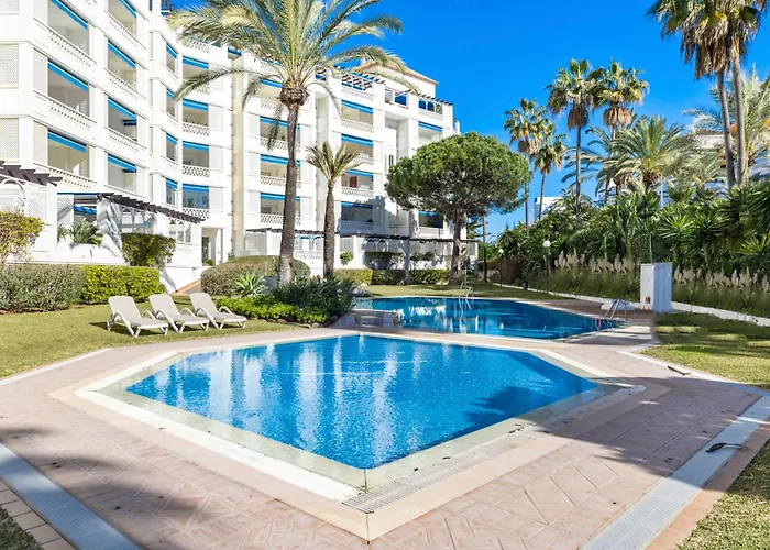 Moderno Y Luminoso En Gaviotas- Puerto Banus * Marbella