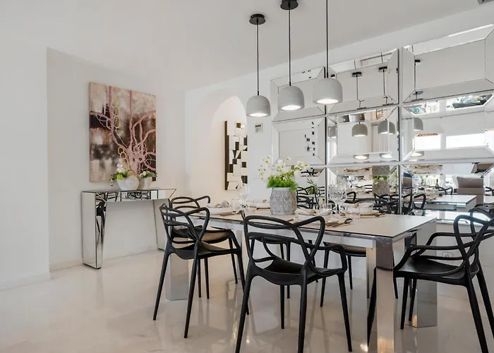 Apartment Moderno Y Luminoso En Gaviotas- Puerto Banus Marbella